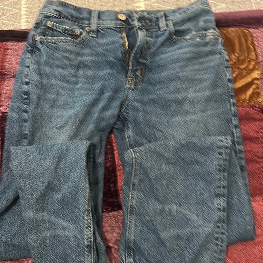 American Eagle loose jeans.  Distressed